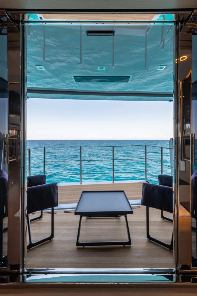 Elektrische kachel op MY LEL by Rossinavi Yachts